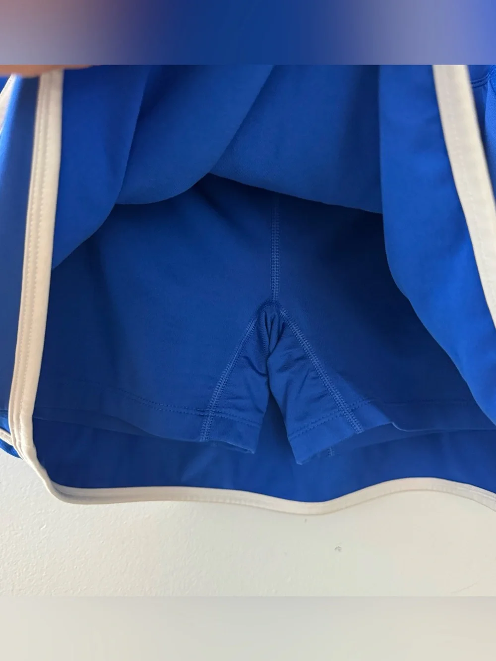 Nike tennis skirt features royal blue Size M